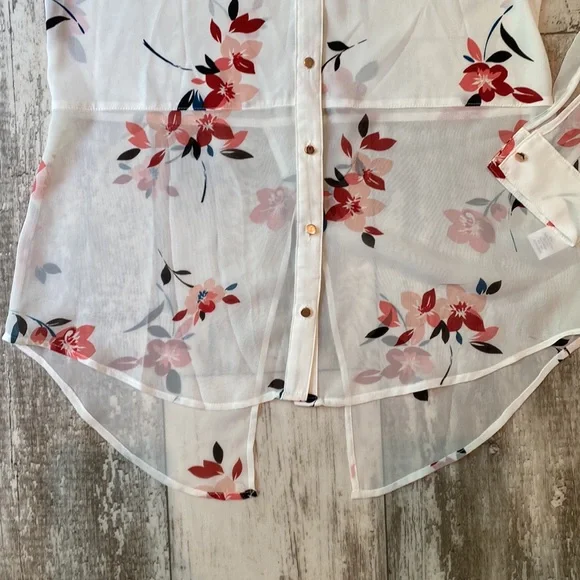 NEW | Candie’s Blouse - Picture 3 of 5